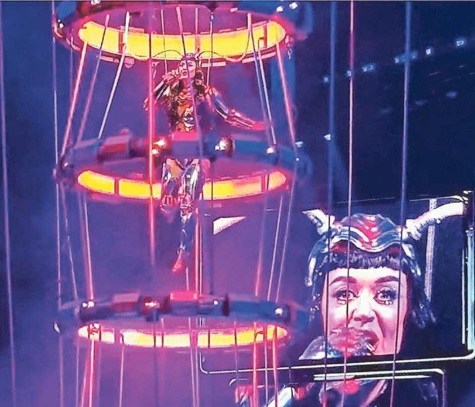 KATY'S CROWDS ROAR FOR MORE!