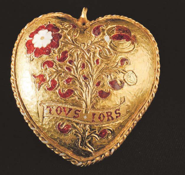 Museum's appeal to save King's pendant