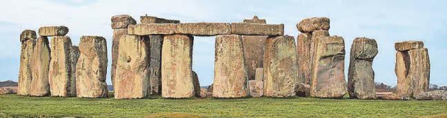 Oil protest pair 'sprayed ancient stones orange'
