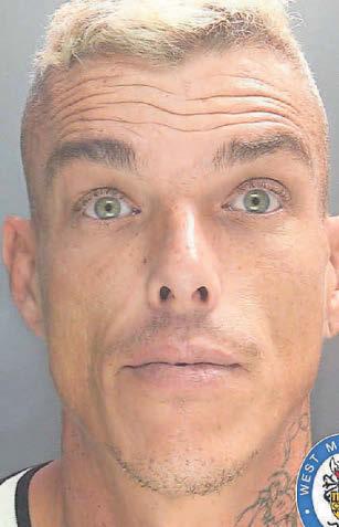 'Window cleaner' stole £15k of gold from OAP