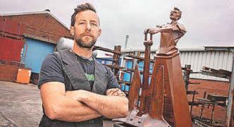 Sculptor pays tribute to the war's reserve occupations