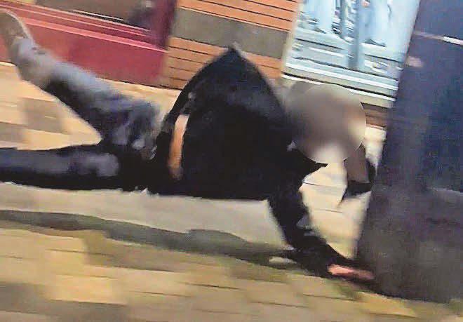 Suspect flies into post in Broad St footchase