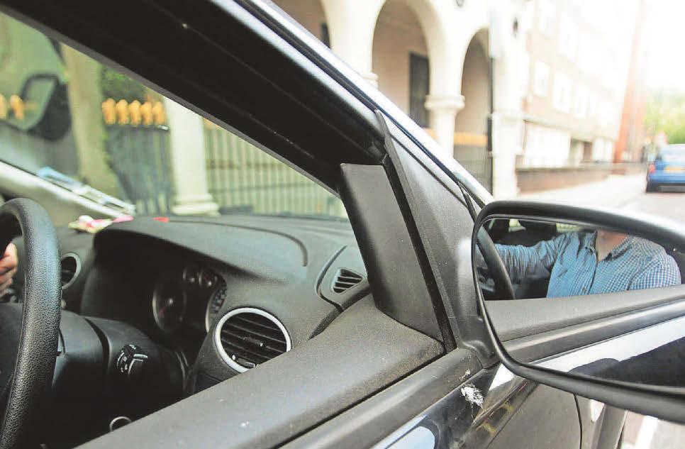 Thousands lose driving licence due to eyesight
