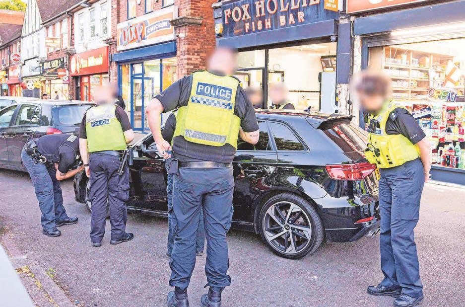 Almost 700 arrested for weapon possession