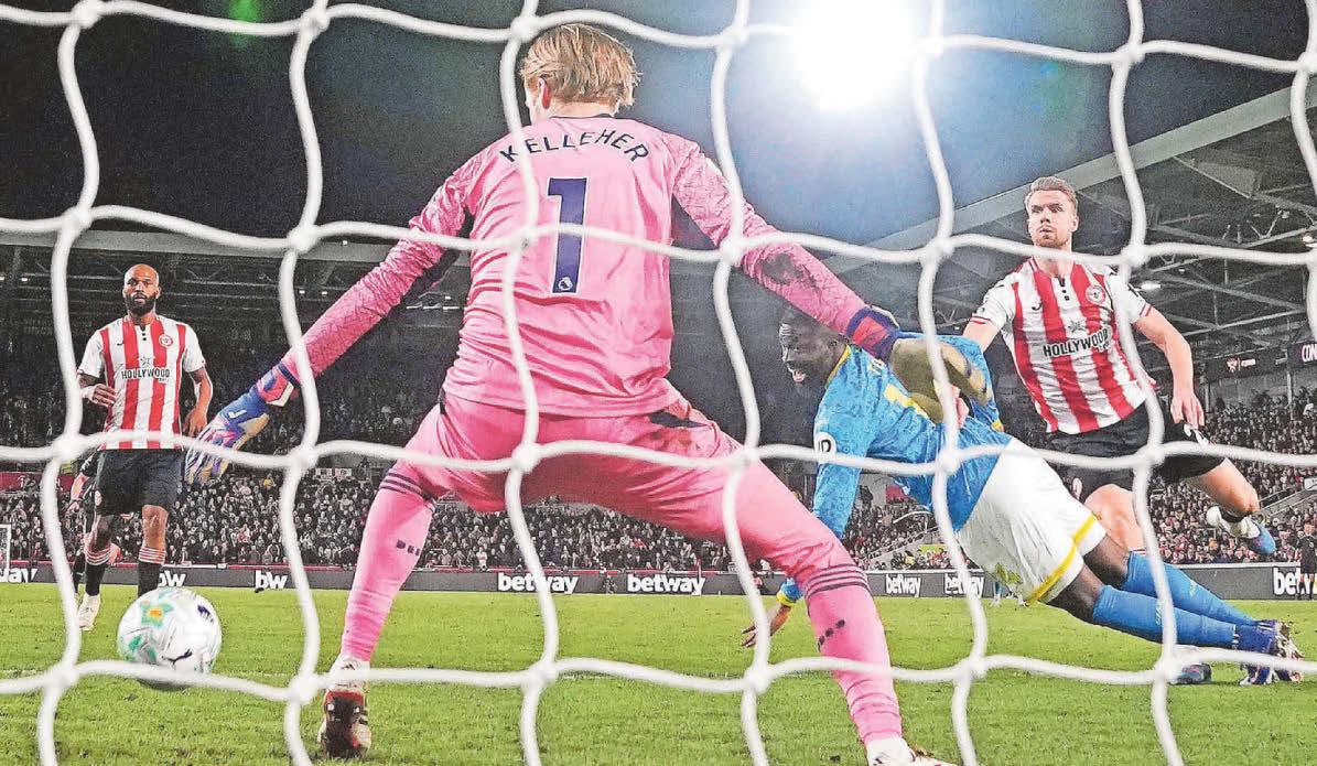 Edwards hails battling spirit after fightback