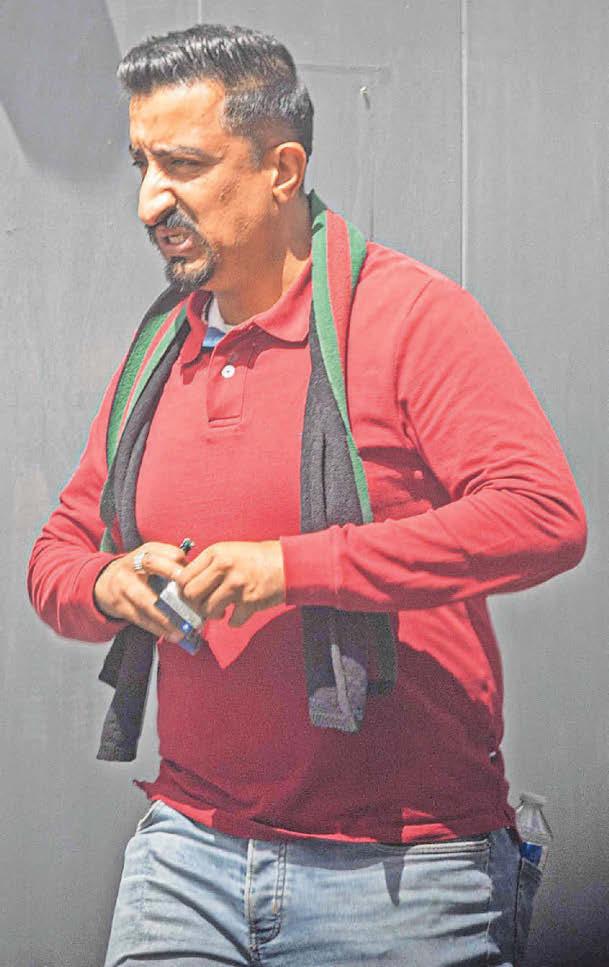 Fake cabbie told police his passengers weren't fares but 'his friends'