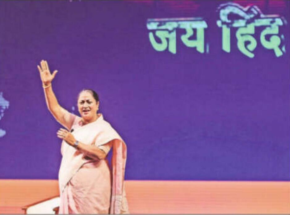 'मुख्यमंत्री की कुर्सी पर बैठकर भारतीय सेना पर सवाल उठाते थे'