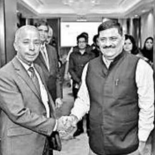 पानी और खून एक साथ नहीं बह सकते