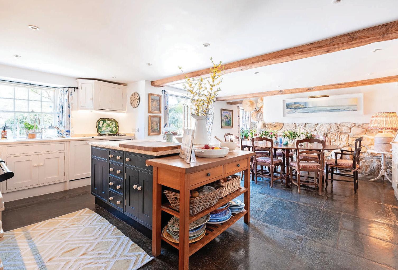 CHARMING INTERIORS