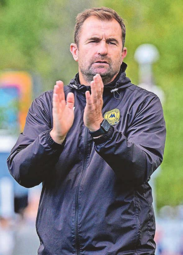 Wotton focused on Gulls as Carroll comes to town