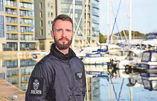 Hero PC to get award for harbour rescue in city