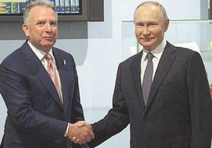 TRUMP AIDE IN RUSSIA TO MEET PUTIN