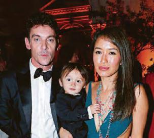 ACTRESS MARA CONFIRMS SPLIT FROM MEYERS