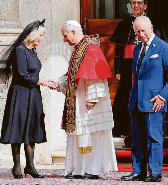 Hand of history as Pope and King pray