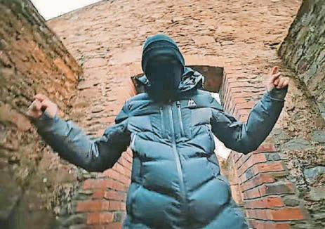 Rapper's rhyme scenes behind bars