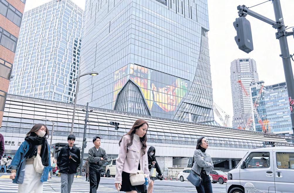 It's peak Ohtani on opening day in Japan