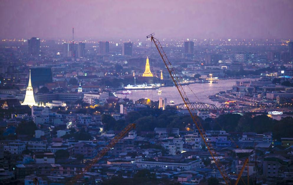 Talks needed to avert trade war amid global risks