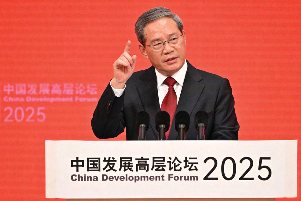 China to pursue path of globalisation
