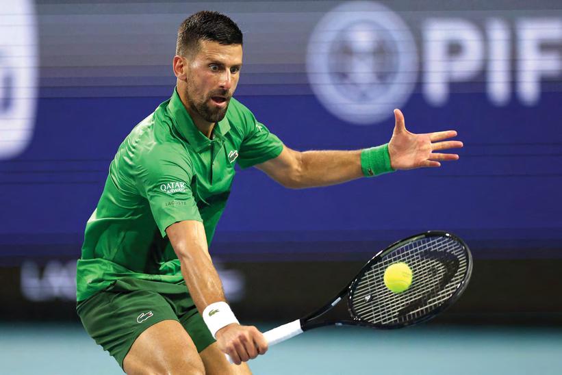 Djokovic impresses Serena and Del Potro