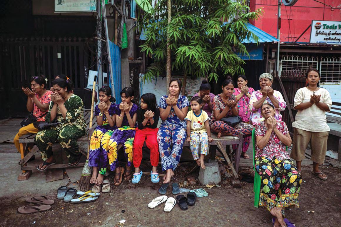 Hopes fade for Myanmar quake survivors