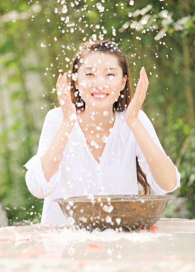 COMPLETE YOUR MORNINGS BY DUNKING YOUR FACE INTO COLD WATER