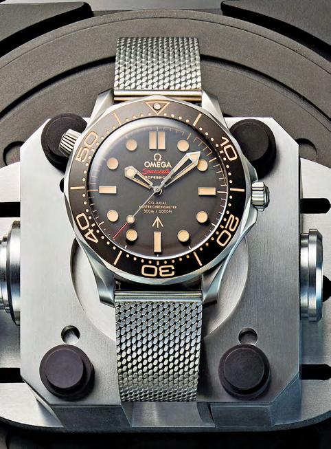 THE GOLDEN DIVER