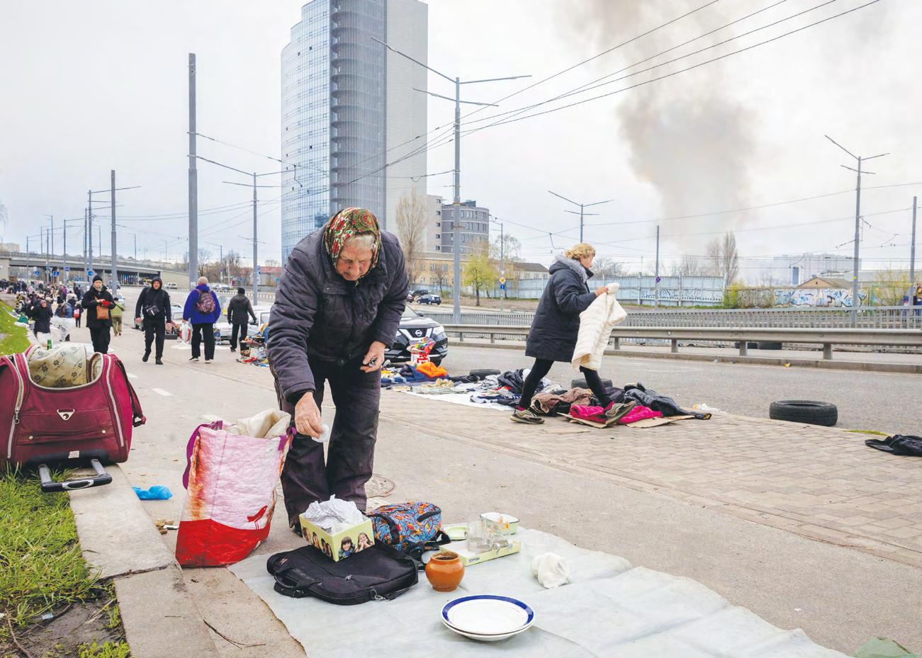 Explosions as Moscow strikes Kyiv