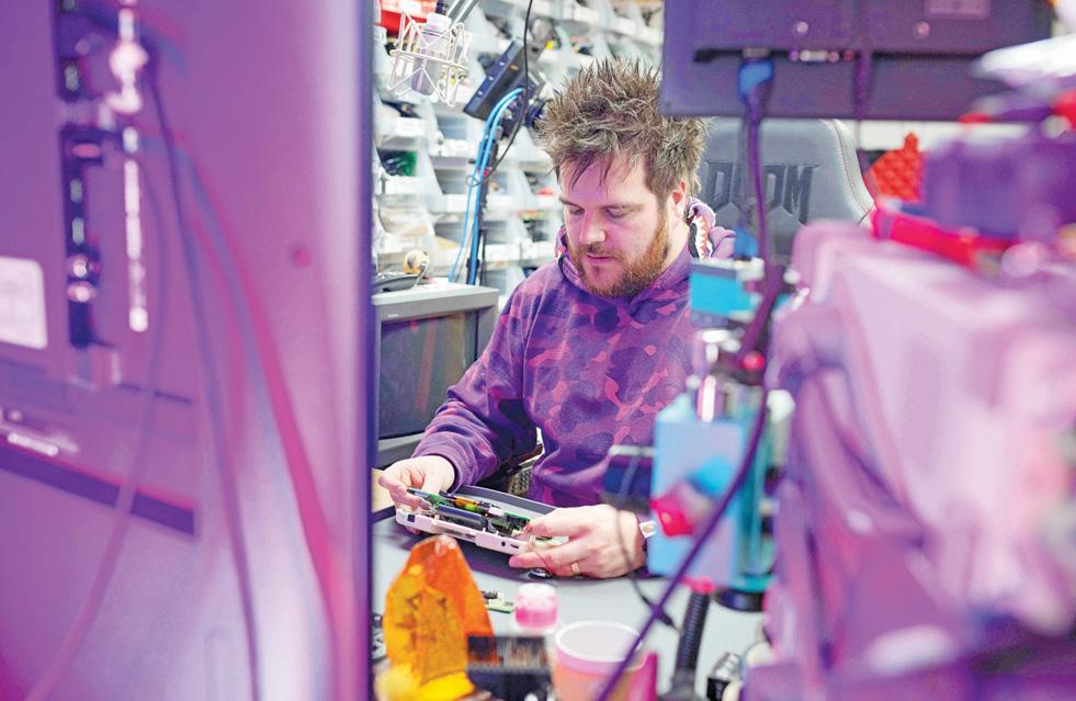 Nostalgia fuels UK boom in vintage video game repairs