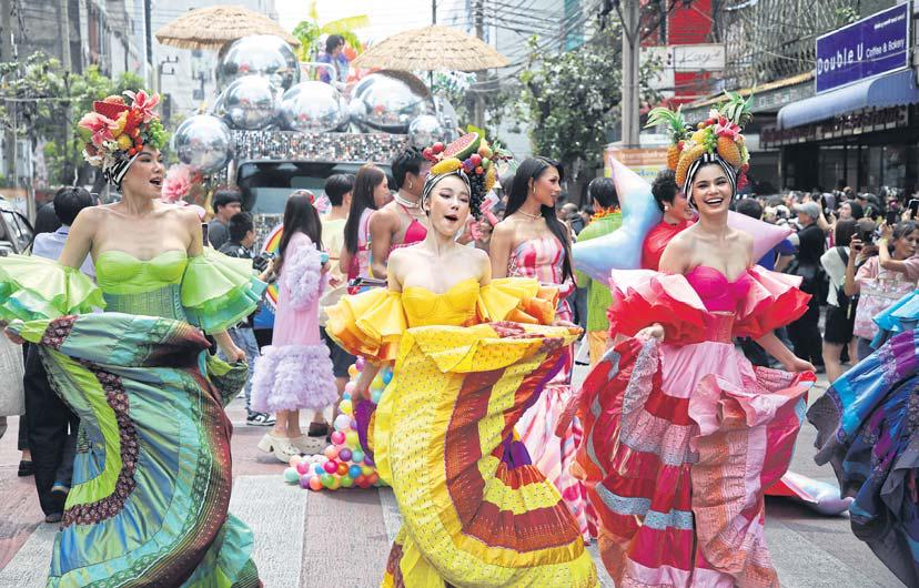 City gets set for holiday festivities