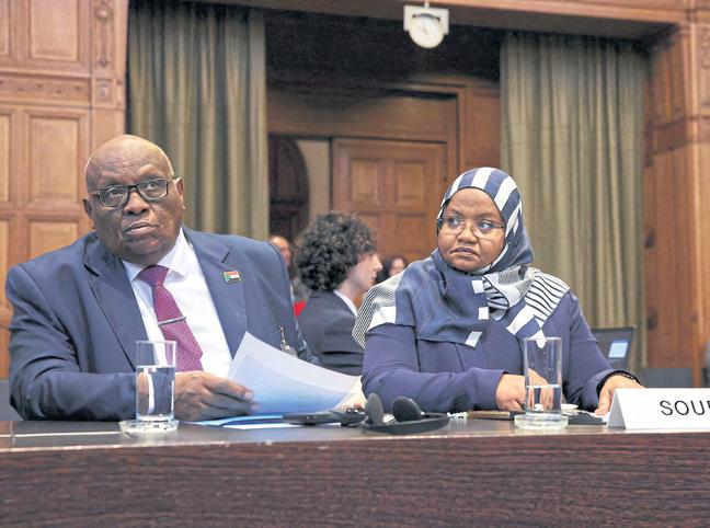 Emirates 'fuelling Darfur genocide'
