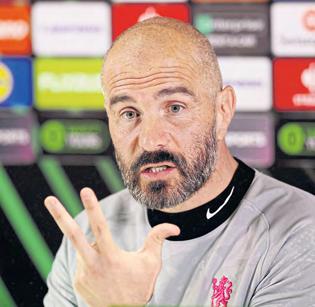 Chelsea boss defends his style of play despite boos