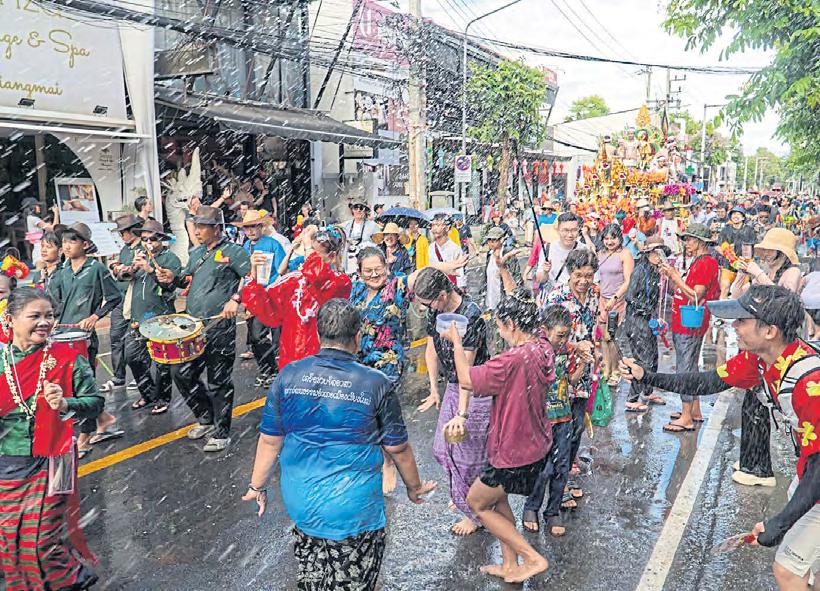 Earthquake hits Chiang Mai's room rates during Songkran