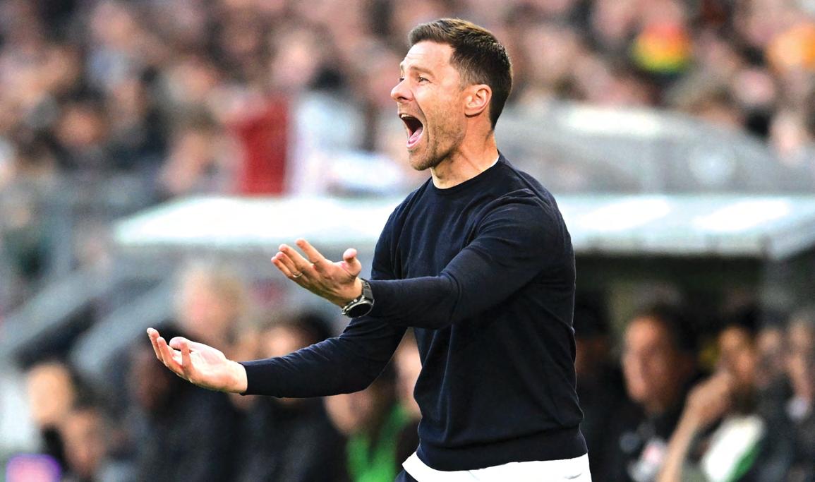Tug-of-war! Madrid circle Spanish boss