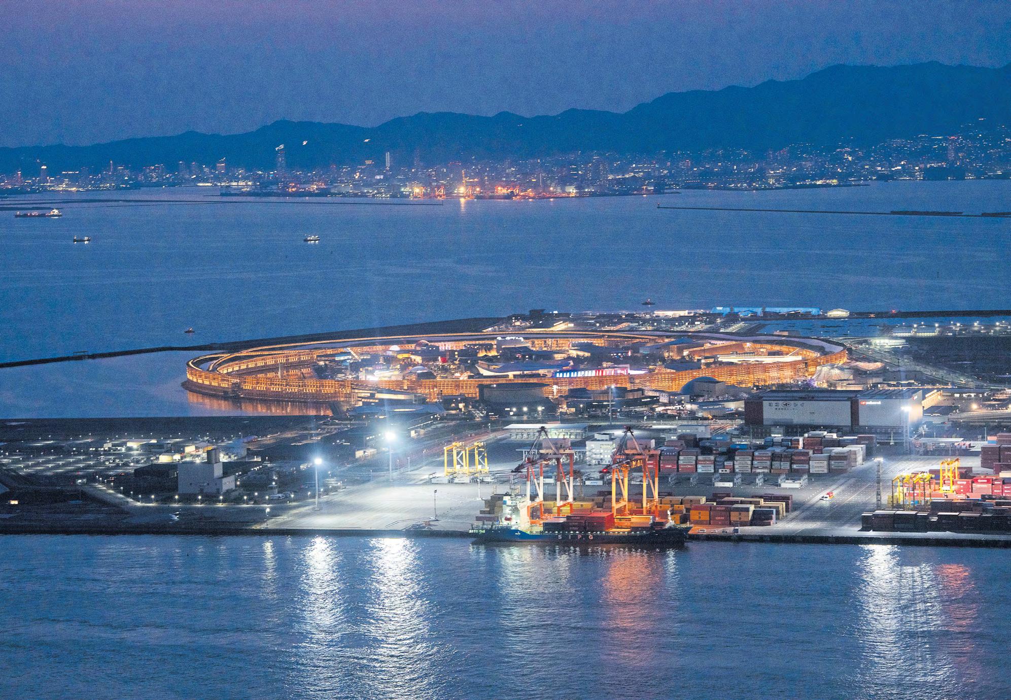 At World Expo, Japan recalls a faded dynamism