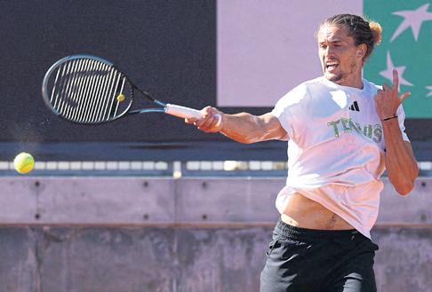 Zverev slams critics, says 'I was burnt out and beaten'