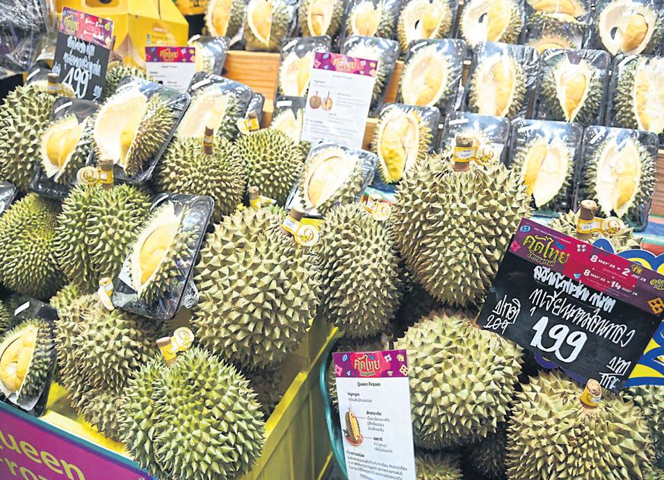 Chinese influencer to hawk Thai fruit