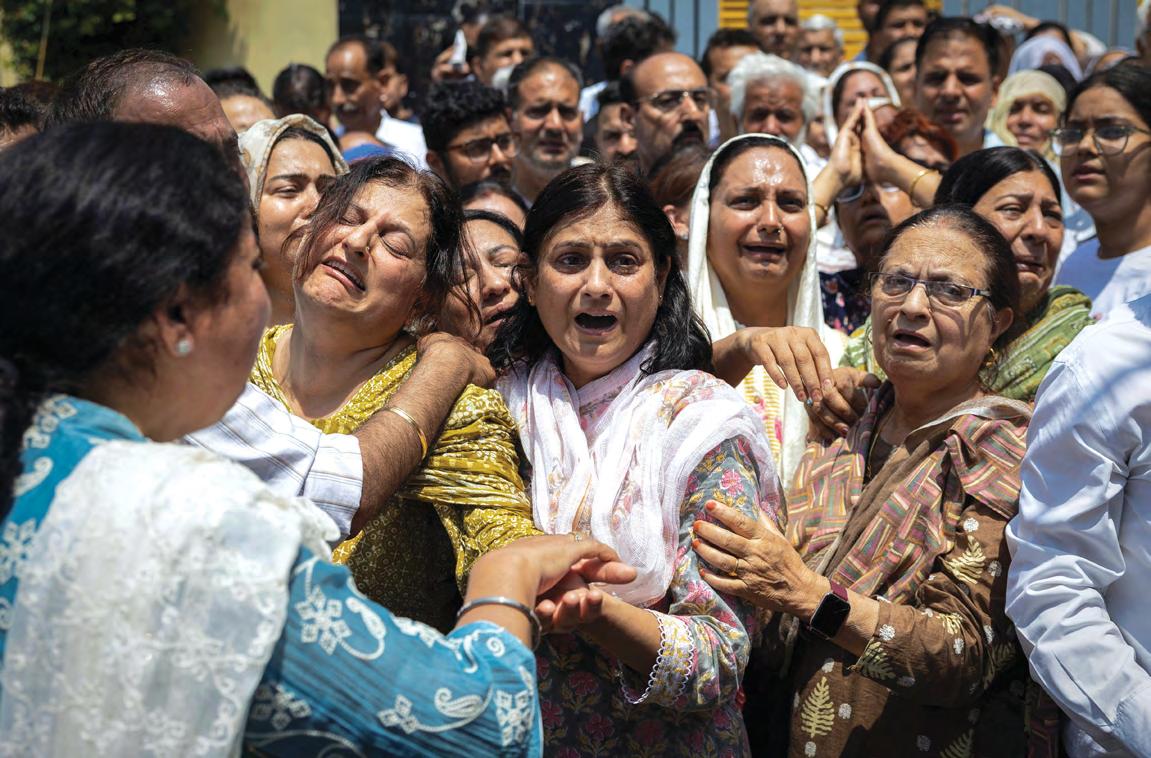 India, Pakistan reach fleeting ceasefire deal