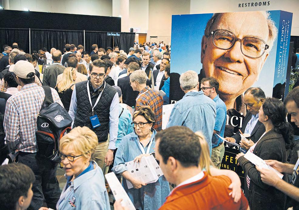 Berkshire investors anticipate new era as Buffett passes baton