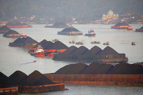 Indonesian coal exports hit lows
