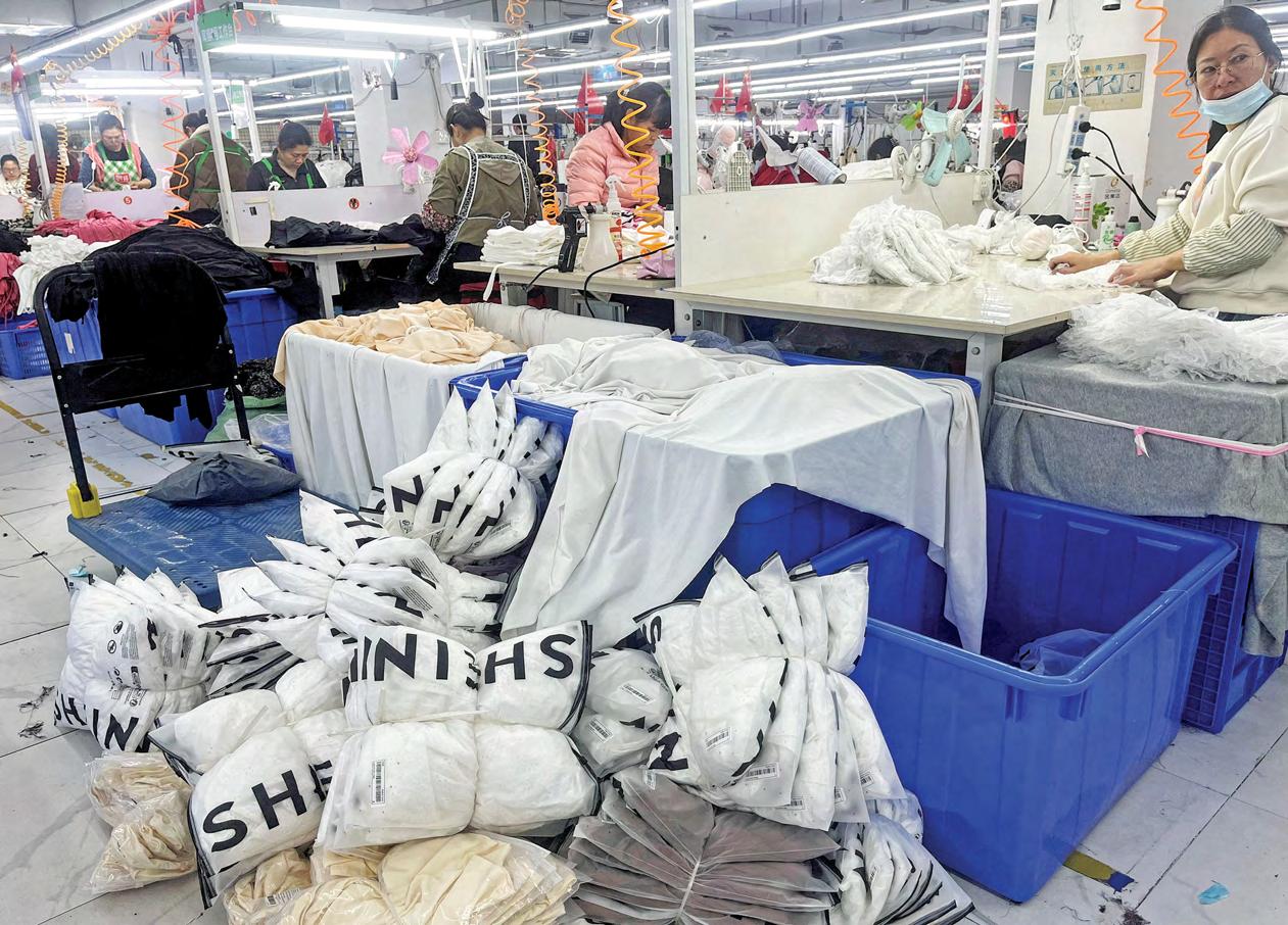 US to cut 'de minimis' tariff