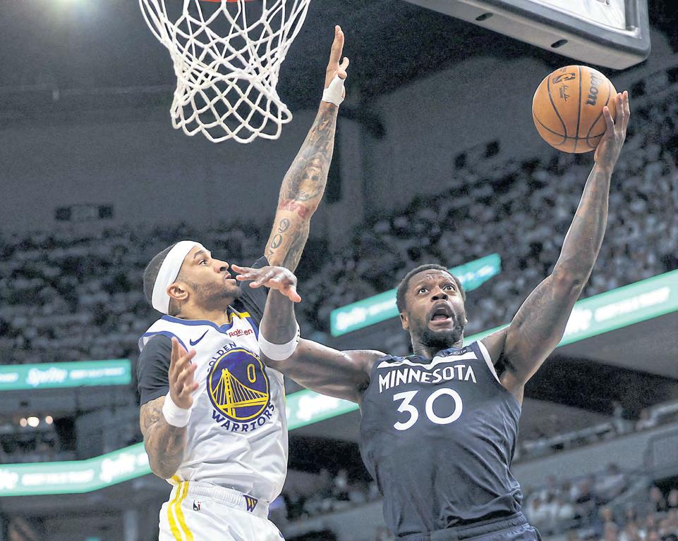No Curry, no hope! Wolves oust Warriors