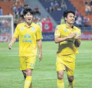 Seven-up! Buriram run riot to reach League Cup final