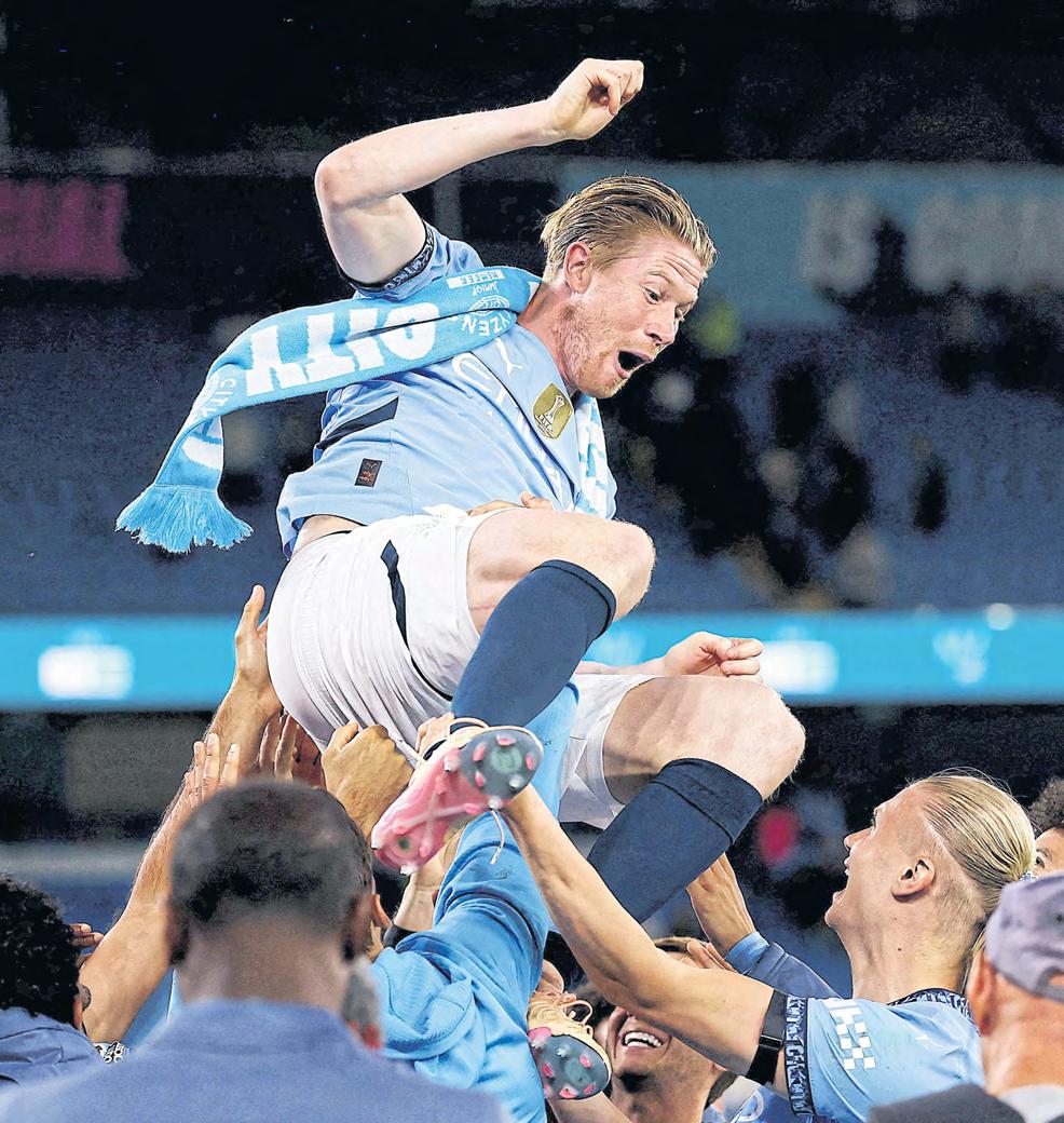 'King Kev' gets a royal send-off