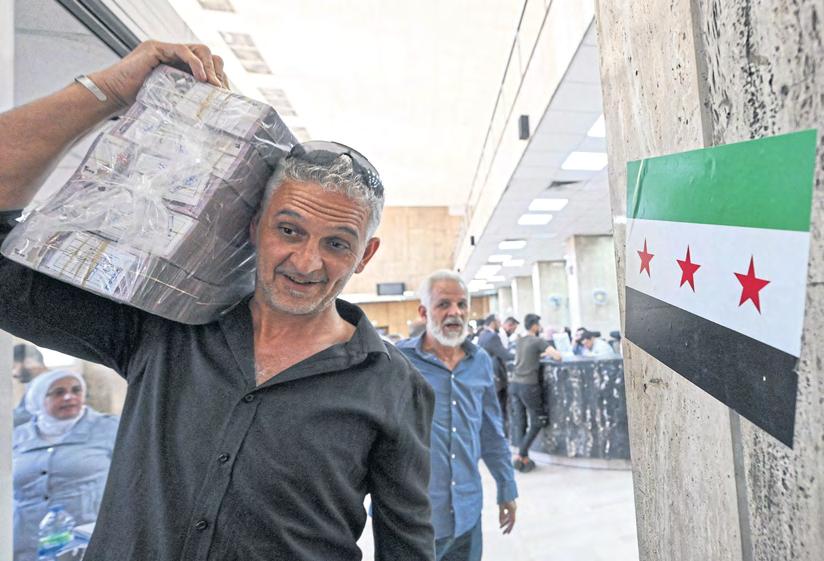 Syrians hope for economic recovery after West lifts sanctions