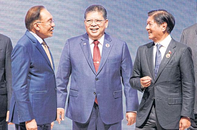 Asean leaders meet to discuss tariffs, truce and East Timor