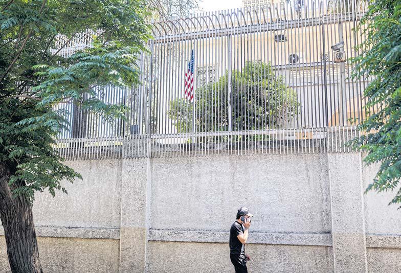 NEW US DIPLOMAT MAKES SYMBOLIC TRIP TO SYRIA