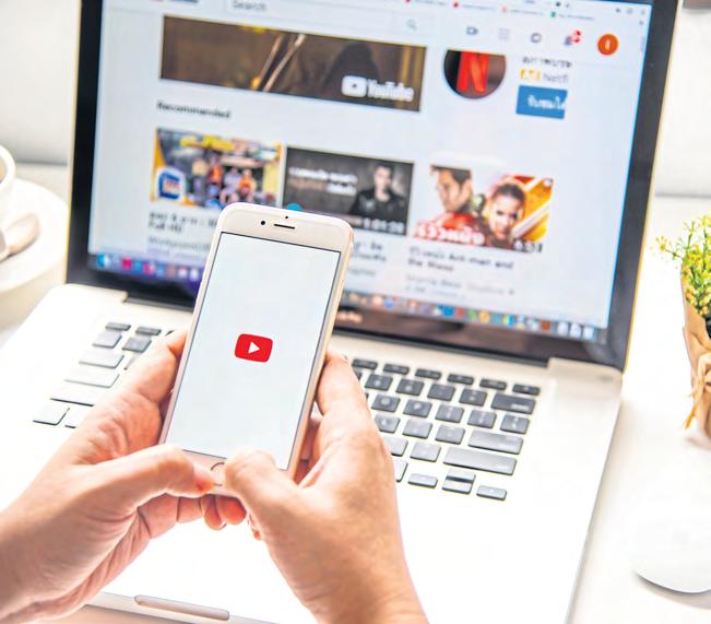 Influencers told to pay income tax