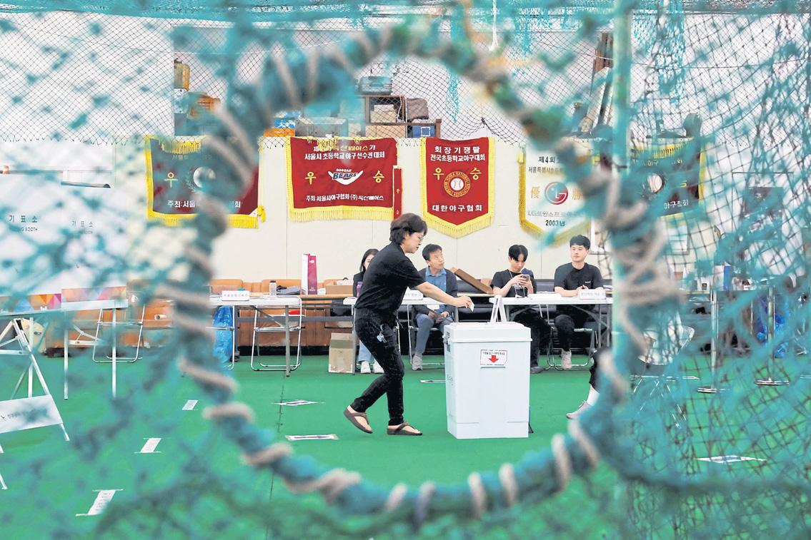 South Korea votes for new president