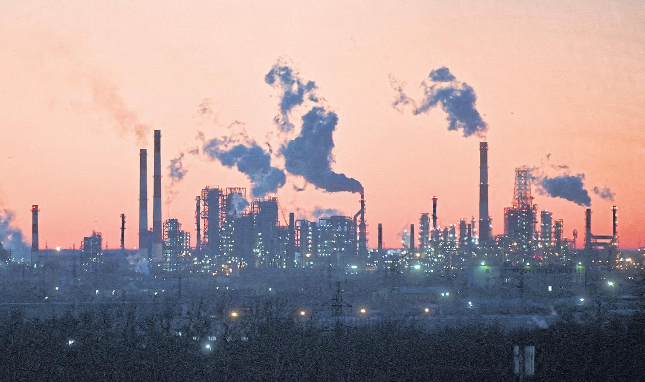 Global oil refiners enjoy short-term boost