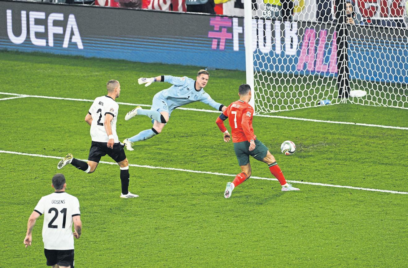 Hungry Ronaldo breaks Germany jinx at 40